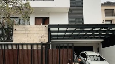 Detail Rumah Nikita Mirzani yang Dijual Rp 9,25 M