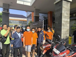 11 Tersangka Curanmor di Gresik Ditangkap, Ada Pasutri-Anak Bawah Umur