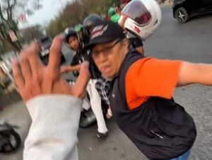 Pemotor di Makassar Diduga Dianiaya Pemobil saat Cekcok di Jalan