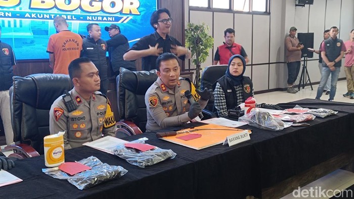 Polres Bogor menangkap pelaku pembacokan yang menewaskan bobotoh di Bogor