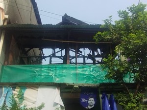 Paniknya Lansia Saat Kebakaran di Cikini, Sempat Coba Padamkan Api Pakai Gayung
