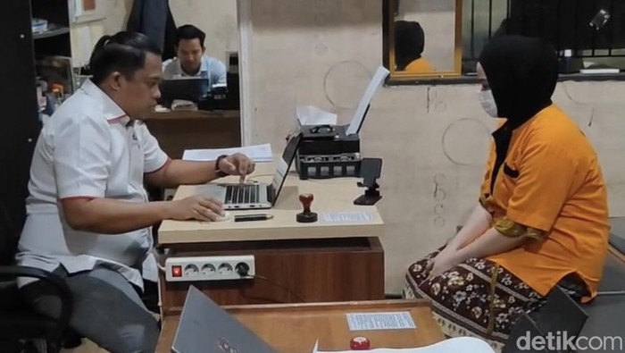 Modus Nekat Satpam Bank di Tanbu Gelapkan Rp 1,2 Miliar Dana Nasabah