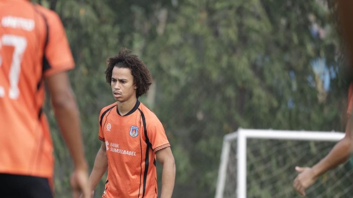 Sesi latihan pemain Sumsel United.