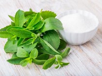 Stevia vs Gula, Mana yang Lebih Baik untuk Kesehatan?