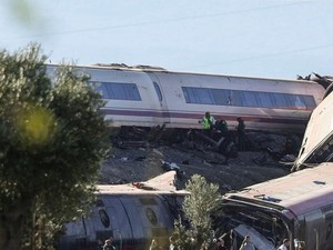 Tabrakan Kereta Cepat Spanyol Paling Mematikan dalam 13 Tahun, 68 Orang Tewas