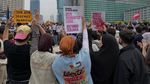 Recap Aksi Zaskia Adya Mecca Turun ke Bundaran HI Beri Logistik Recap Aksi Zaskia Adya Mecca Turun ke Bundaran HI Beri Logistik