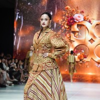 Asila Maisa Bikin Heboh JFW 2027, Mendadak Catwalk di Show Ivan Gunawan