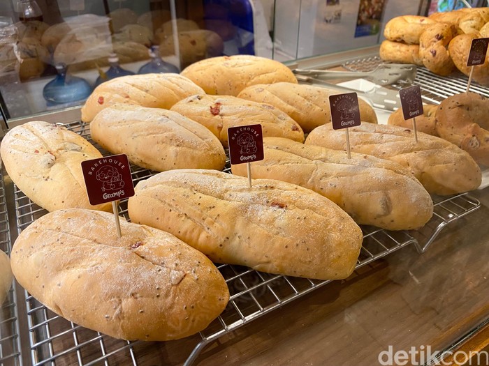 Cicip Salt Bread hingga Cranberry Cheese Enak di Resto Sunda Kemang Cicip Salt Bread hingga Cranberry Cheese Enak di Resto Sunda Kemang