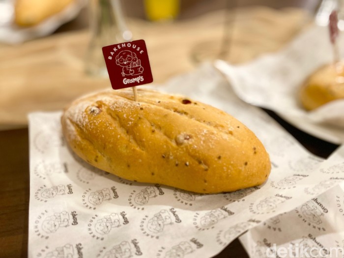 Cicip Salt Bread hingga Cranberry Cheese Enak di Resto Sunda Kemang Cicip Salt Bread hingga Cranberry Cheese Enak di Resto Sunda Kemang