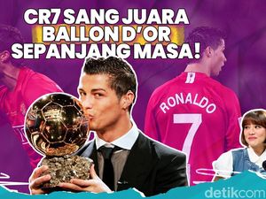 Siiuuuu, Cristiano Ronaldo Kalahkan Messi di Ballon dOr!