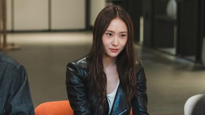 Potret Krystal Jung Jadi Cameo di Drakor Dive Into You