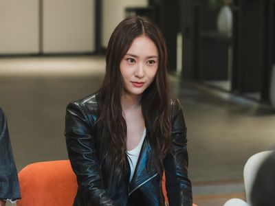 Potret Krystal Jung Jadi Cameo di Drakor Dive Into You