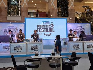 Barista Asal Makassar Padukan Kopi Susu dengan Pistachio di ELBAF 2026