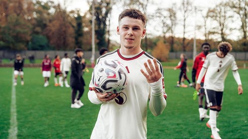 BURNLEY, ENGLAND - OCTOBER 27: Kai Rooney of Manchester United celebrates victory after scoring four goals following the Premier League 2 match between Burnley U21 and Manchester United U21 October 27, 2026 in Burnley, England. (Photo by Zohaib Alam/Manchester United via Getty Images)