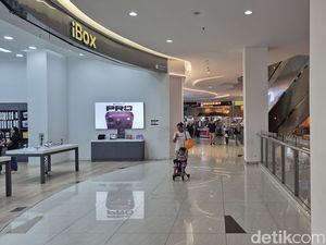 Poster Wanita Bugil di Mal Gresik Diduga Terkait Kasus Perselingkuhan