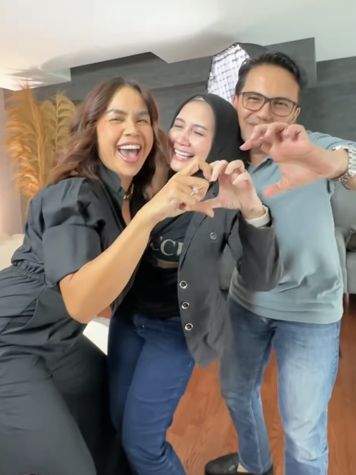 Melaney Ricardo dan Sahrul Gunawan Melaney Ricardo dan Sahrul Gunawan