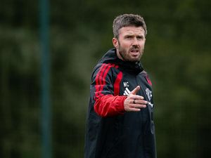 Terancam Dipecat, Carrick Sadar Risiko Melatih MU