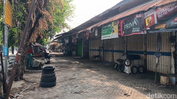 Pasar Besi Joyo Kota Madiun, tempat Dwi Bagus menjual mesin giling bekas menggiling jenazah Dini dan anaknya.