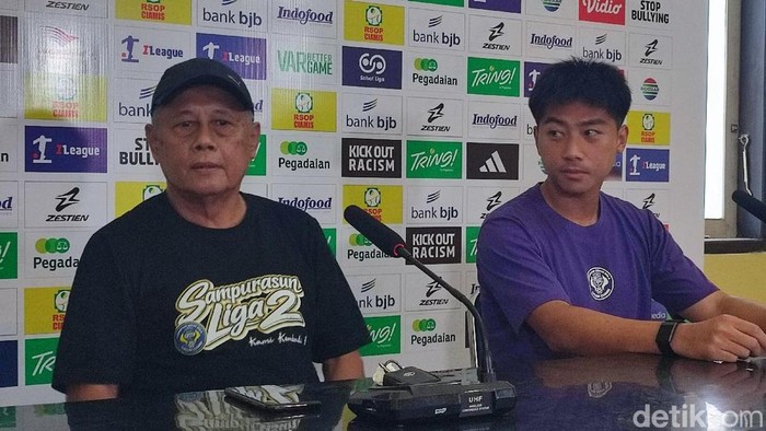 Pelatih Kepala dan Pemain PSGC Ciamis saat konferensi pers sebelum pertandingan melawan PSMS Medan di Stadion Galuh..