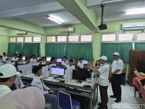 Ujian Ulang TKA di SMAN 68 Jakarta, Mendikdasmen: Hasil TKA Penentu Banyak Hal
