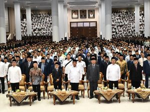 Prabowo Beri Bantuan ke Pesantren Gontor untuk Dukung Belajar Santri