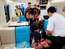 Cerita Dramatis Ibu Melahirkan Bayi Laki-laki di KA Sangkuriang