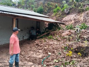 Puluhan Rumah Terdampak Longsor di Trenggalek, 3 KK Mengungsi