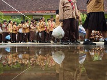 Sampah Jadi Uang Saku, Cara Unik Siswa Trenggalek Belajar Menabung