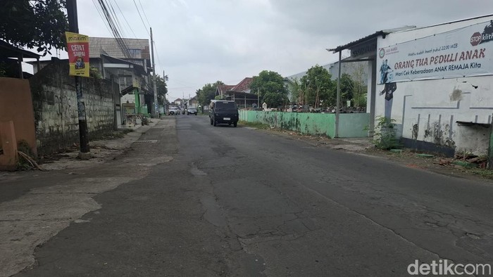 Sejumlah ruas jalan di Berbah, Sleman telah dilakukan pemeliharaan berkala oleh Pemkab Sleman, Kamis (29/10/2026).
