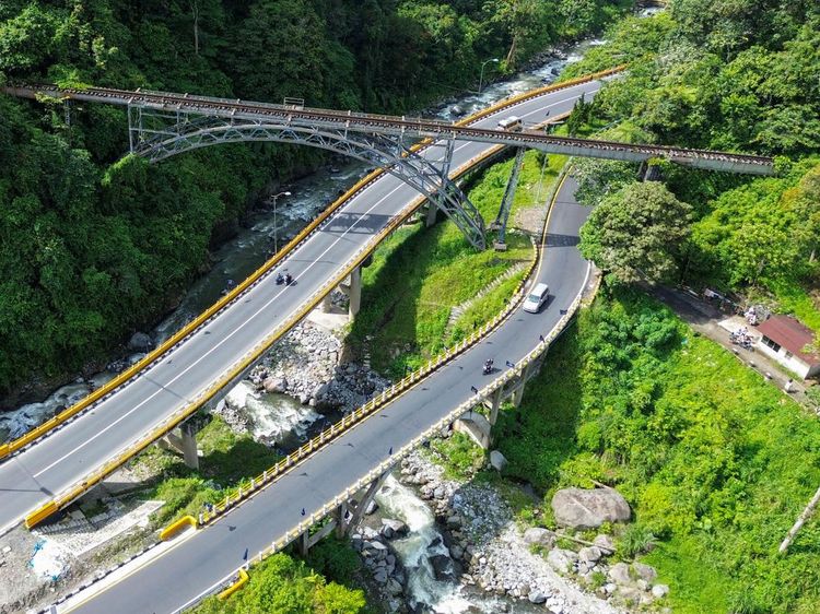 Sempat Putus Total, Jembatan Kembar Padang Panjang Pulih