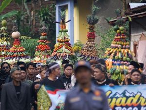 Syukuran Hasil Bumi Dalam Tradisi Nyadran Gunung Silurah