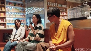 Cerita Tiffany Tsao Terjemahkan Kumcer Budi Darma Orang-orang Bloomington