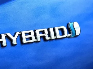 Toyota Siapkan Mesin Hybrid Baru, Konsumsi BBM 15% Lebih Irit
