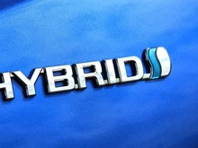Toyota Siapkan Mesin Hybrid Baru, Konsumsi BBM 15% Lebih Irit