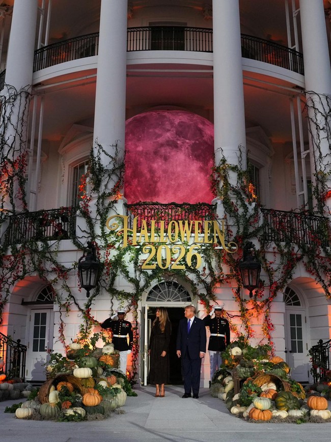 Trick or Treat! Trump Open House di Gedung Putih buat Pesta Halloween