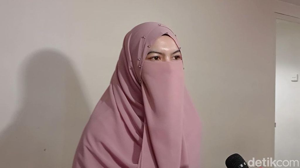 Wardatina Mawa soal Bertemu Insanul Fahmi di Ulang Tahun Anak