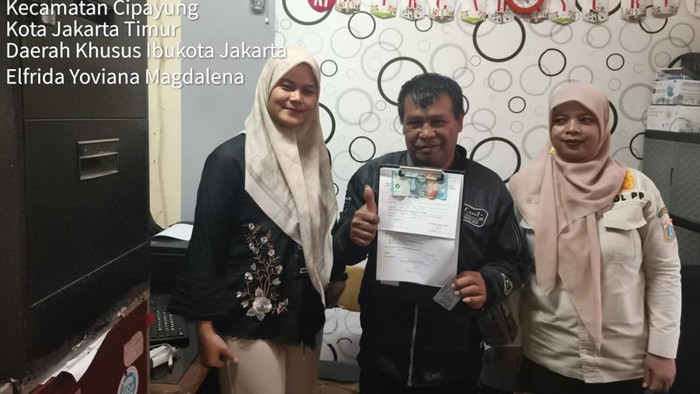 Warga kena OTT saat membuang sampah sembarangan di Jaktim. (Dok. Istimewa)