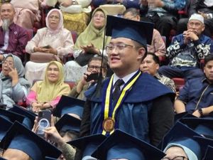 Tak Hanya Kejar Nilai, Ini Rahasia Leon Lulus dari ITB dengan IPK 4,00