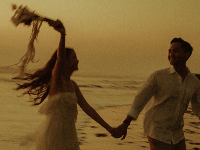 Azriel Hermansyah Prewedding Azriel Hermansyah dan Sarah Menzel.