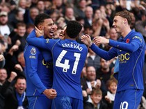 MU Babak Belur di Markas Chelsea: Kalah 0-2, Lisandro Martinez Kartu Merah