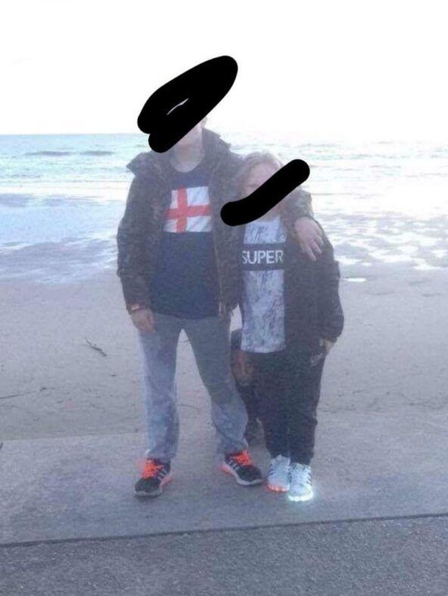 Foto-foto Misterius Ini Bikin Merinding, Ada Penampakan Sulit Dijelaskan