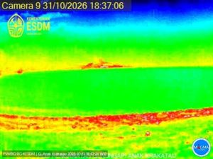 Gunung Anak Krakatau Erupsi Beruntun Malam Ini