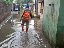 Genangan Banjir Teror Permukiman di Cilacap, Ketinggian Capai 50 Cm