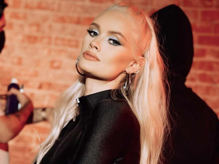 Lauren Bennett Lauren Bennett