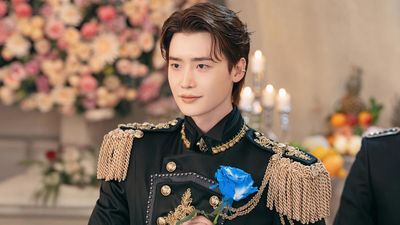 Potret Lee Jong Suk Pangeran Berwujud Burung di The Remarried Empress