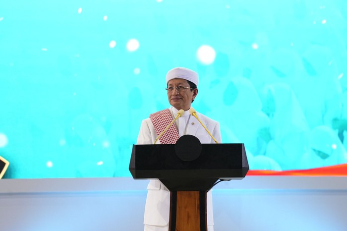 Menag dalam kegiatan Munajat Santri untuk Negeri yang digelar di Masjid Istiqlal, Jakarta, Jumat (30/10/2026). Kegiatan ini menjadi puncak rangkaian peringatan Hari Santri 2026.
