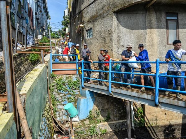 Pascabanjir Bandang Cipaganti, Warga Gotong Royong Bersihkan Puing