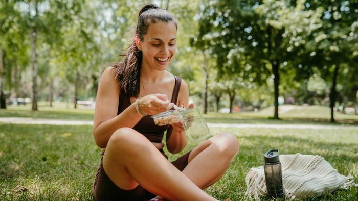 Mau Lari Lebih Bertenaga? Konsumsi Superfood Pilihan Ahli Gizi Ini
