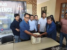 Polisi Telah Kembalikan Motor-HP yang Disita Saat Penggeledahan Ponpes HQ