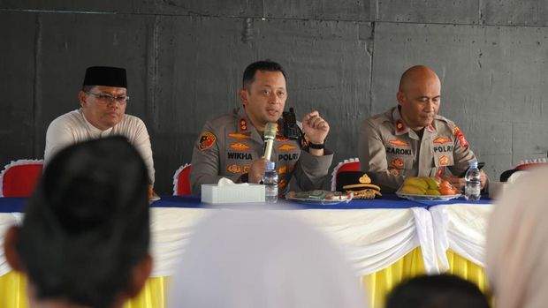 Polres Kepulauan Seribu 'Ngeriung Bareng Warga', Bahas Narkoba hingga Kapal Ilegal